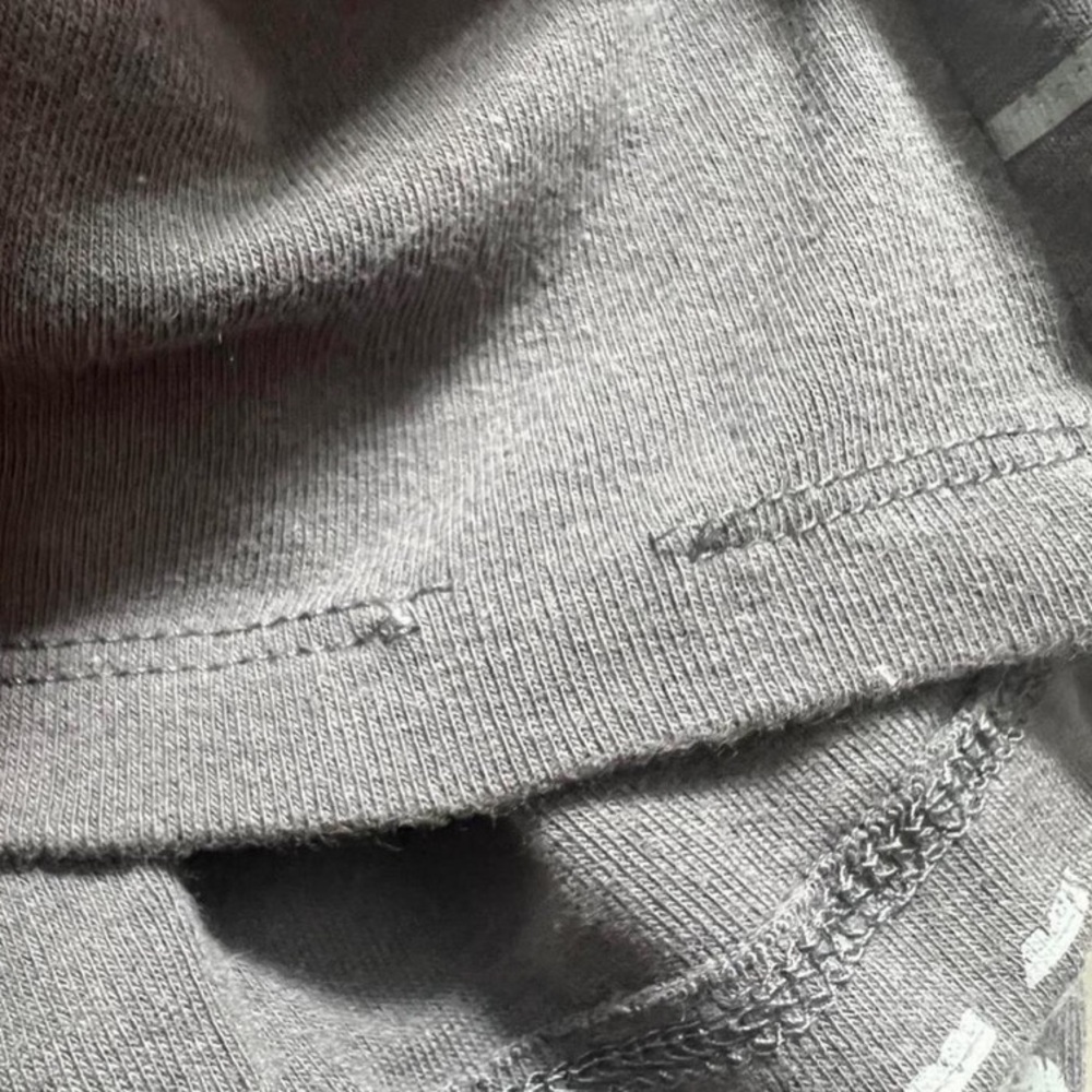 Gray Graphic Long Sleeve Top - Picture 6 of 6